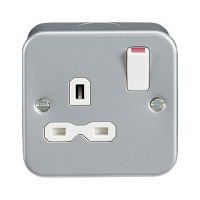 Metal Clad Single Switched Socket 13A DP